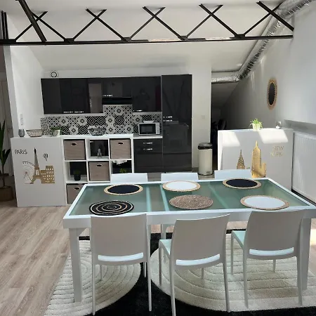 Loft & Le Faubourg Saint Martin *