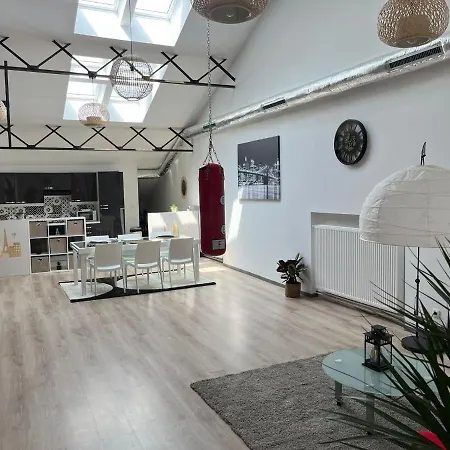 Loft & Le Faubourg Saint Martin Apartment Senlis (Oise)