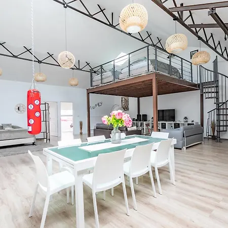 Loft & Le Faubourg Saint Martin Apartment *